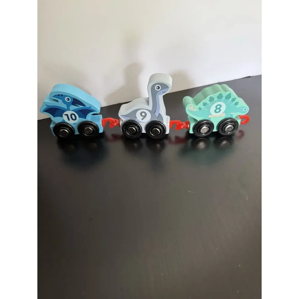 Wooden Dinosaur Number Train 0-10 Complete 11 Pc Hook Together Learning Toy
